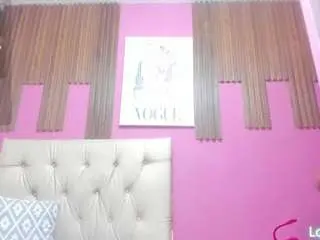 Luciaspear  live sex cam