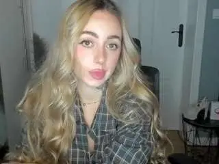 Delightcoralie  live sex cam