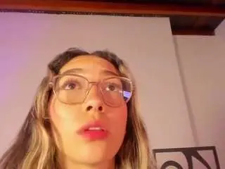 Emilyroussex  live sex cam