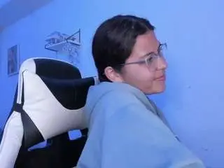 Lady-brownnnn  live sex cam