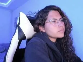 Lady-brownnnn  live sex cam