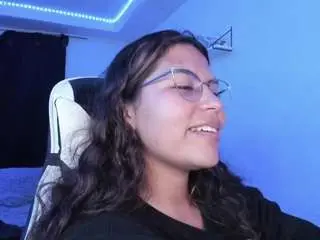 Lady-brownnnn  live sex cam