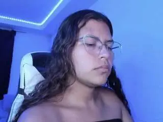 Lady-brownnnn  live sex cam