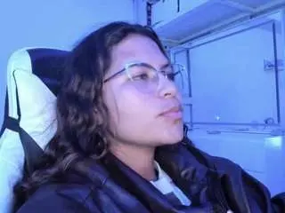 Lady-brownnnn  live sex cam