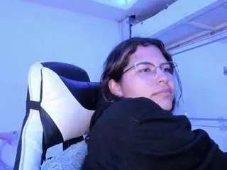 Lady-brownnnn  live sex cam