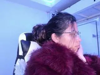 Lady-brownnnn  live sex cam