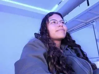 Lady-brownnnn  live sex cam