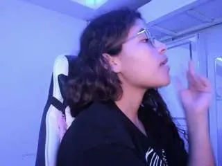 Lady-brownnnn  live sex cam