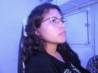 Lady-brownnnn  live sex cam