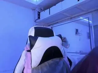 Lady-brownnnn  live sex cam