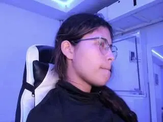 Lady-brownnnn  live sex cam