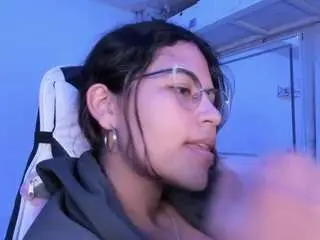 Lady-brownnnn  live sex cam