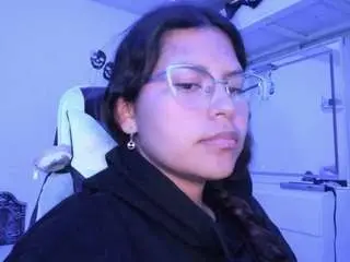 Lady-brownnnn  live sex cam