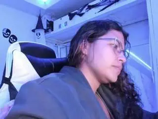 Lady-brownnnn  live sex cam