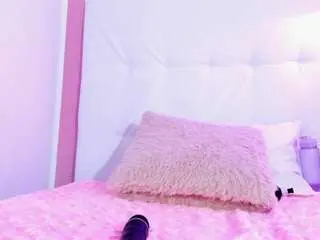 Suzylong  live sex cam