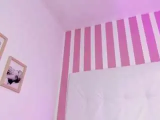 Suzylong  live sex cam