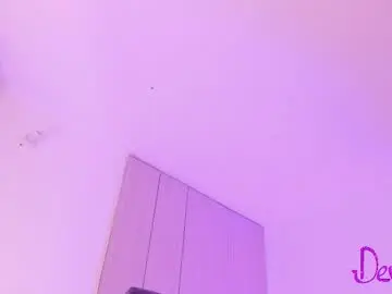 _devika  live sex cam