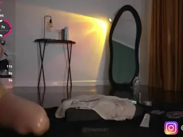 Baeasian  live sex cam