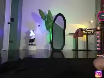 Baeasian  live sex cam