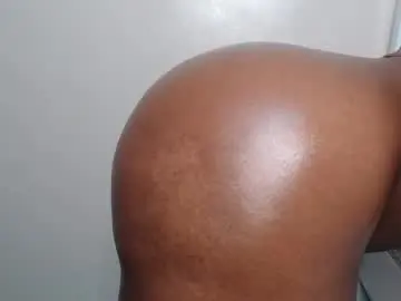 Bigass_scarlet  live sex cam