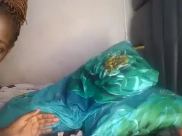 Hornybella84  live sex cam