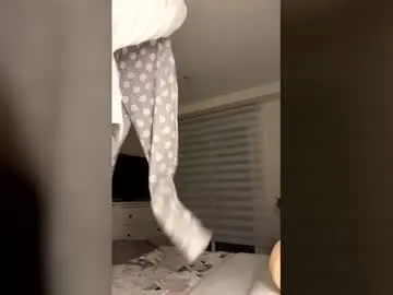 Kittysadge  live sex cam