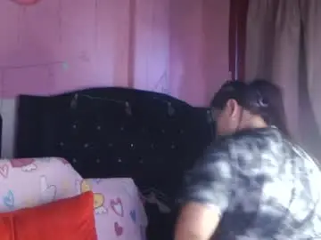 Nikkirous_  live sex cam