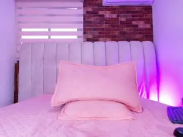 Sofiavelezz_  live sex cam