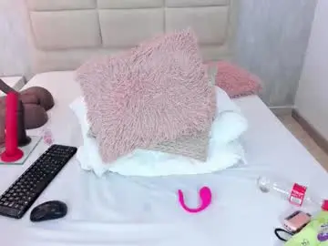 Sophiawhite__  live sex cam