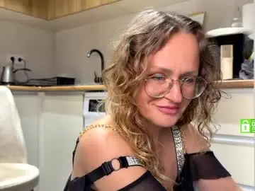 Yes_mommy_zlata  live sex cam