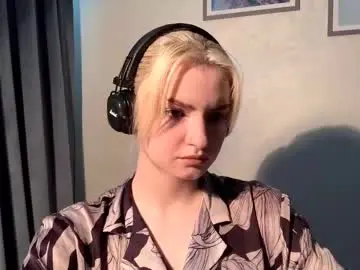 Cindiwittner  live sex cam