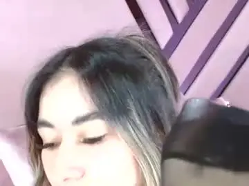 Crystallrosse  live sex cam