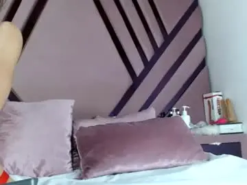 Crystallrosse  live sex cam