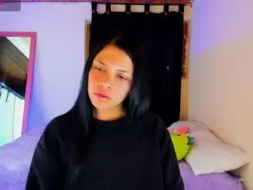 Gia_contii  live sex cam