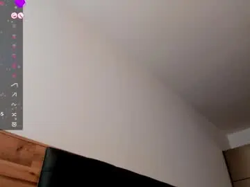 Juicekatee  live sex cam