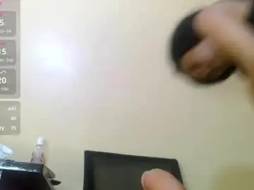 Juicyqueen_xo  live sex cam