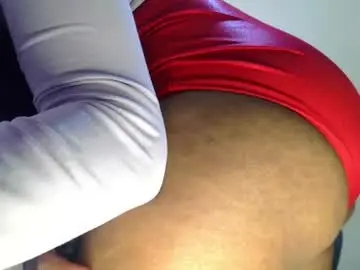 Juicyqueen_xo  live sex cam