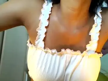 Karinegigi  live sex cam