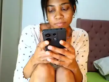 Karinegigi  live sex cam