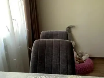 Madelenequirk  live sex cam