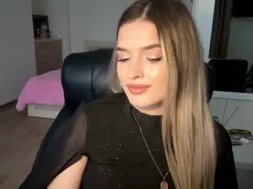 Madelenequirk  live sex cam