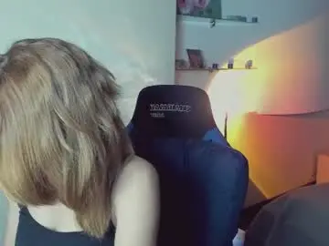 Mistybarnes  live sex cam
