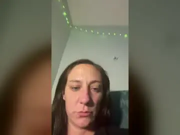 Modestmichaelaxx  live sex cam