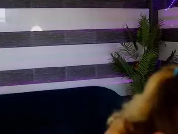 Sassyivana  live sex cam