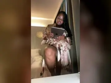 Sensualprima  live sex cam