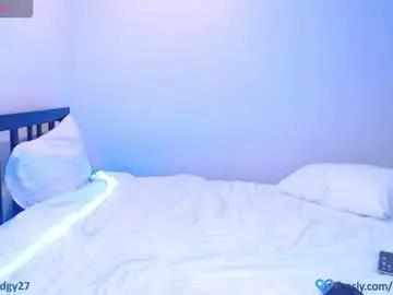 Shineblue2728  live sex cam