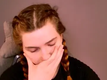 Aliceinredsquare_  live sex cam