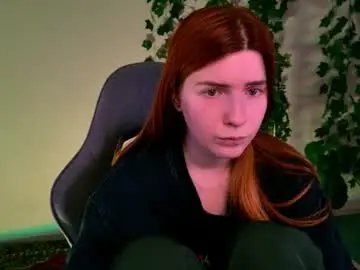 Aliceinredsquare_  live sex cam