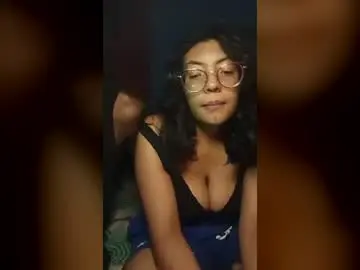 Cherryredvelvet  live sex cam