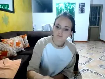 Daddy_baby_horny  live sex cam